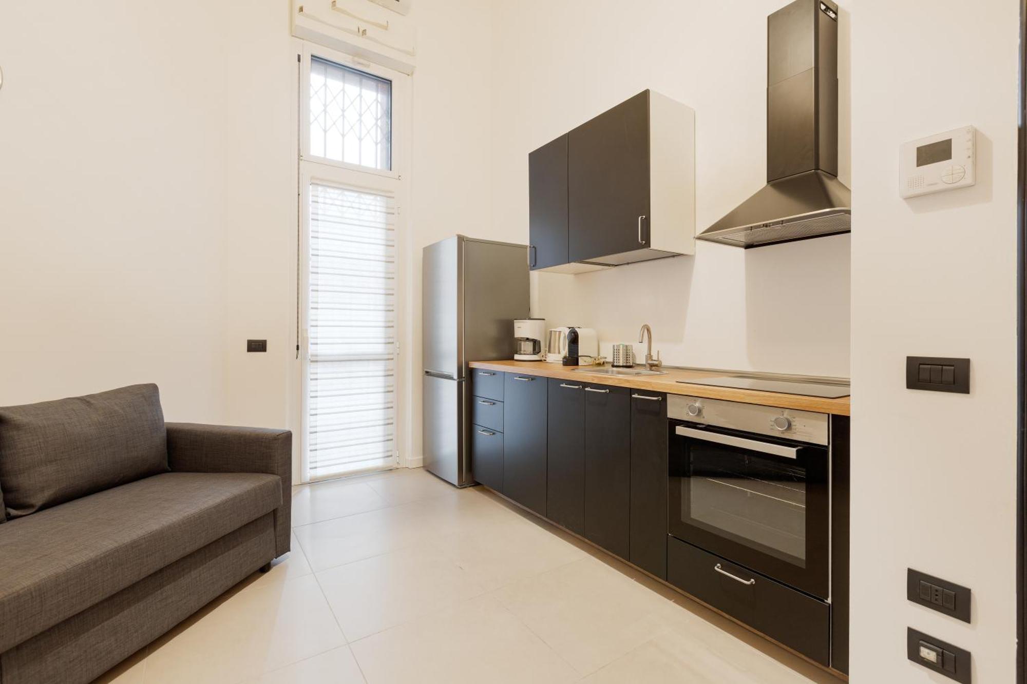 Appartamento Cozy Corner With Balcony And Private Garage! Milano Esterno foto