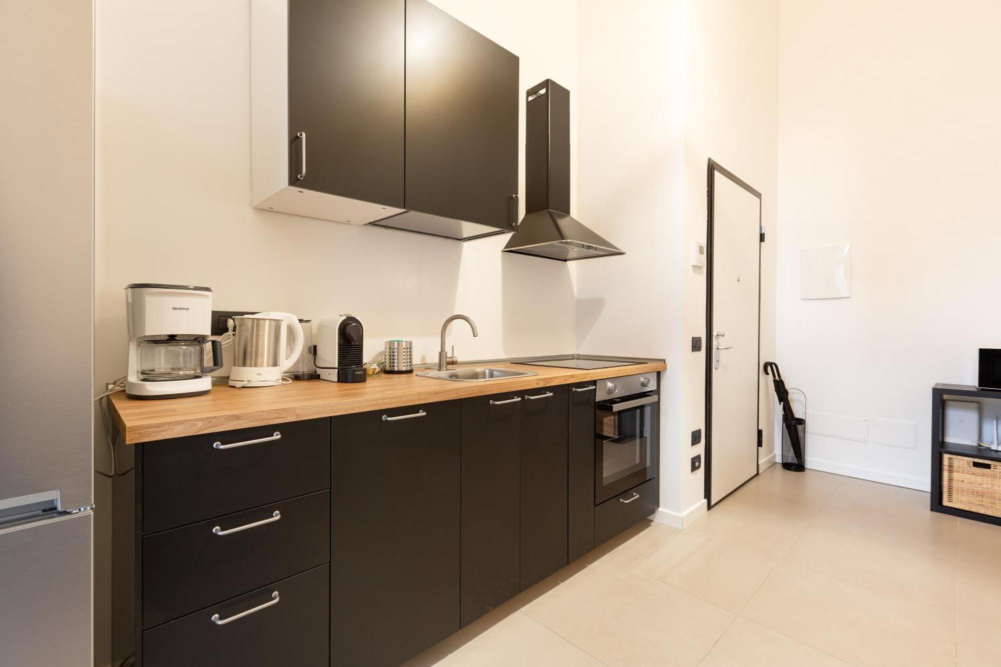 Appartamento Cozy Corner With Balcony And Private Garage! Milano Esterno foto